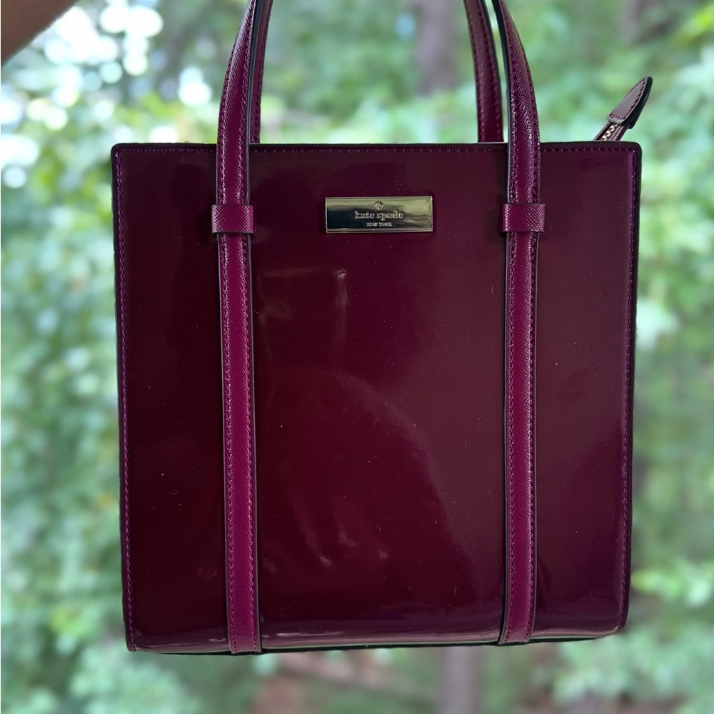 Kate Spade Deep purple glossy handbag| designer handbag Kate spade